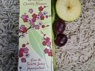 Parfum Green Tea Cherry Blossom