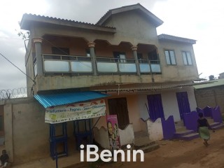 Maison Locative à vendre au Bénin à Calavi Tankpè