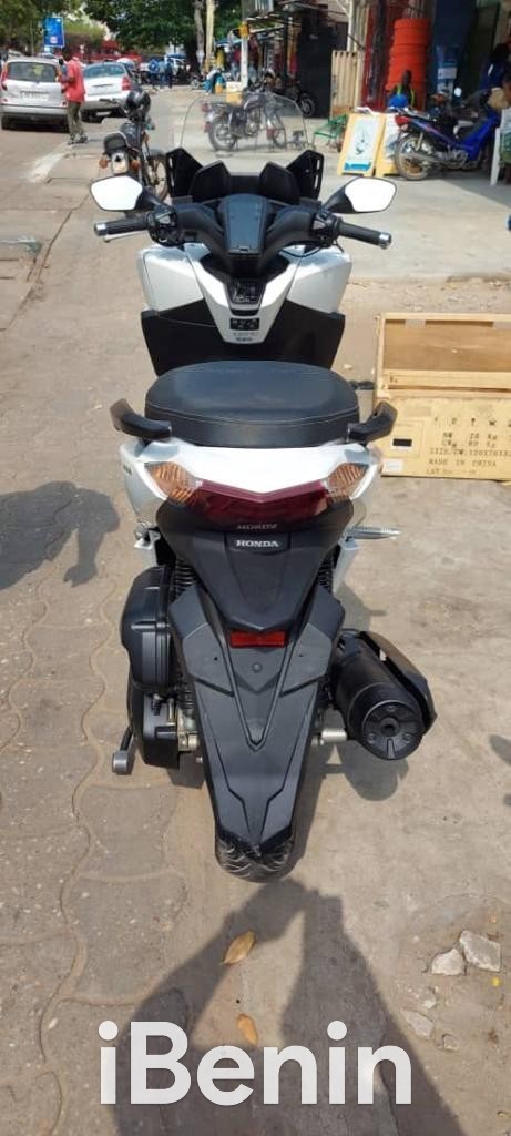 moto-scooter-a-vendre-big-0
