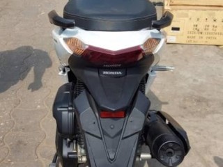 Moto scooter a vendre