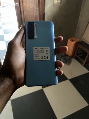 tecno-camon-17-pro-a-vendre-memoire-256gb-et-ram-8gb-big-1