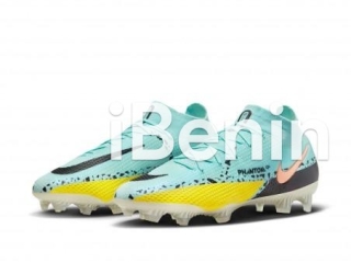 paires-de-crampons-nike